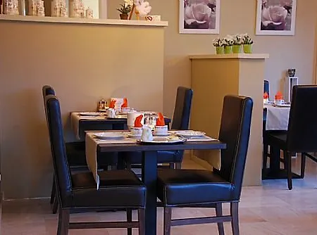 鲁宾斯酒店 酒店 3*